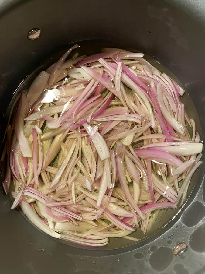 shallots in oil