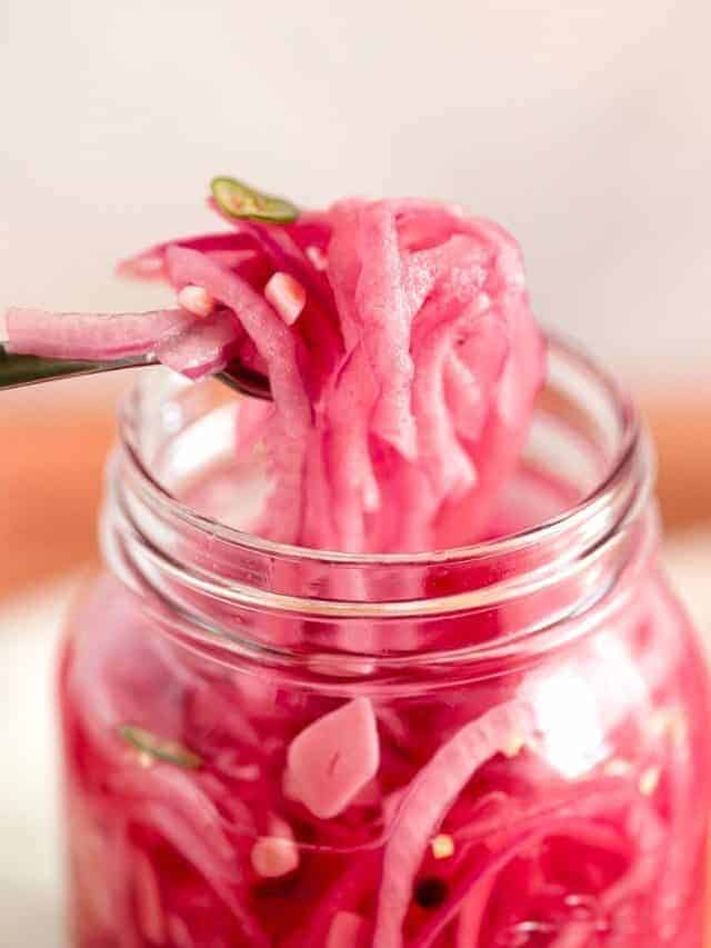 How-to Pickle Red Onions